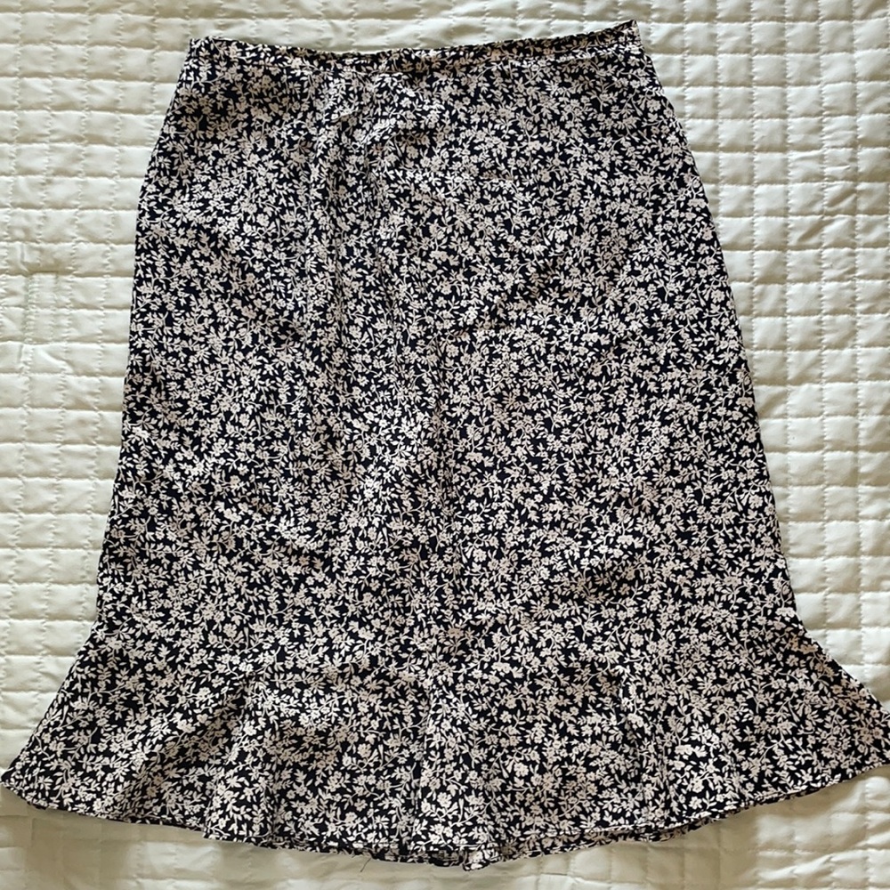 BRAND NEW TALBOTS PETITES PURE SILK FLORAL SKIRT
